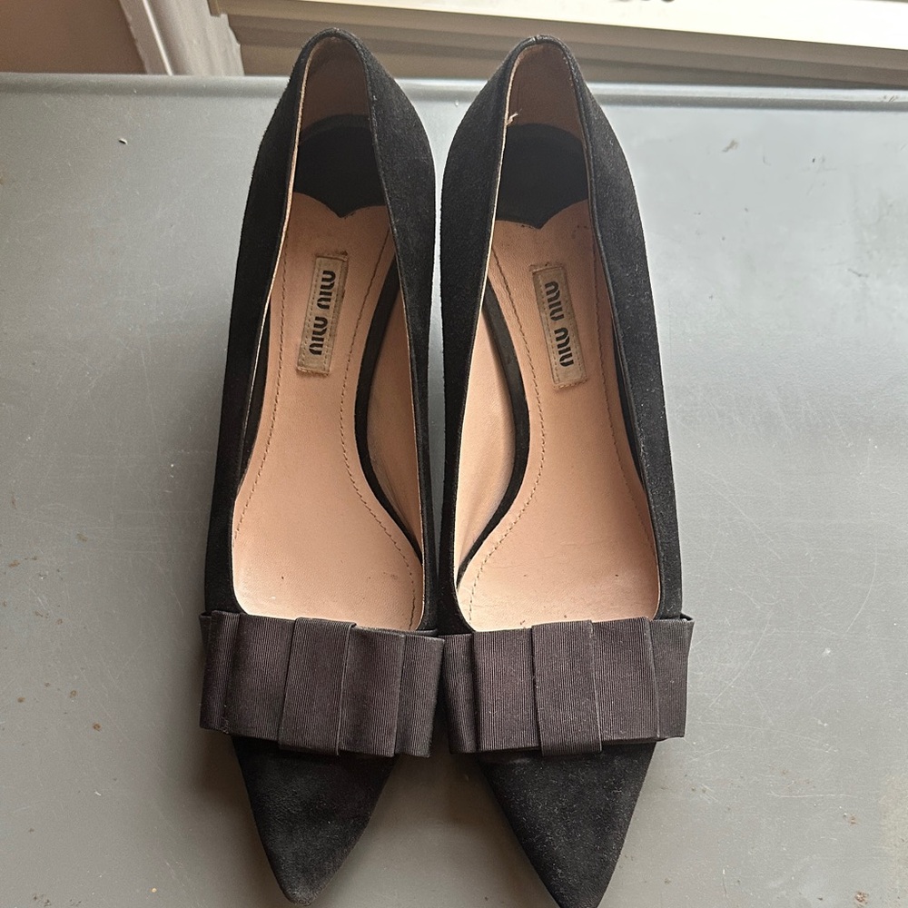 Miu Miu Black Pointed-Toe Suede Heels with Bow